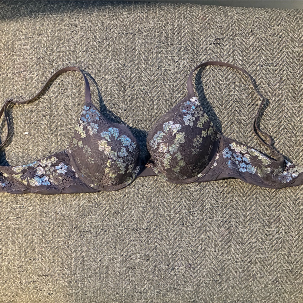 Victoria's Secret Floral Lace Bra - Gray and Blue